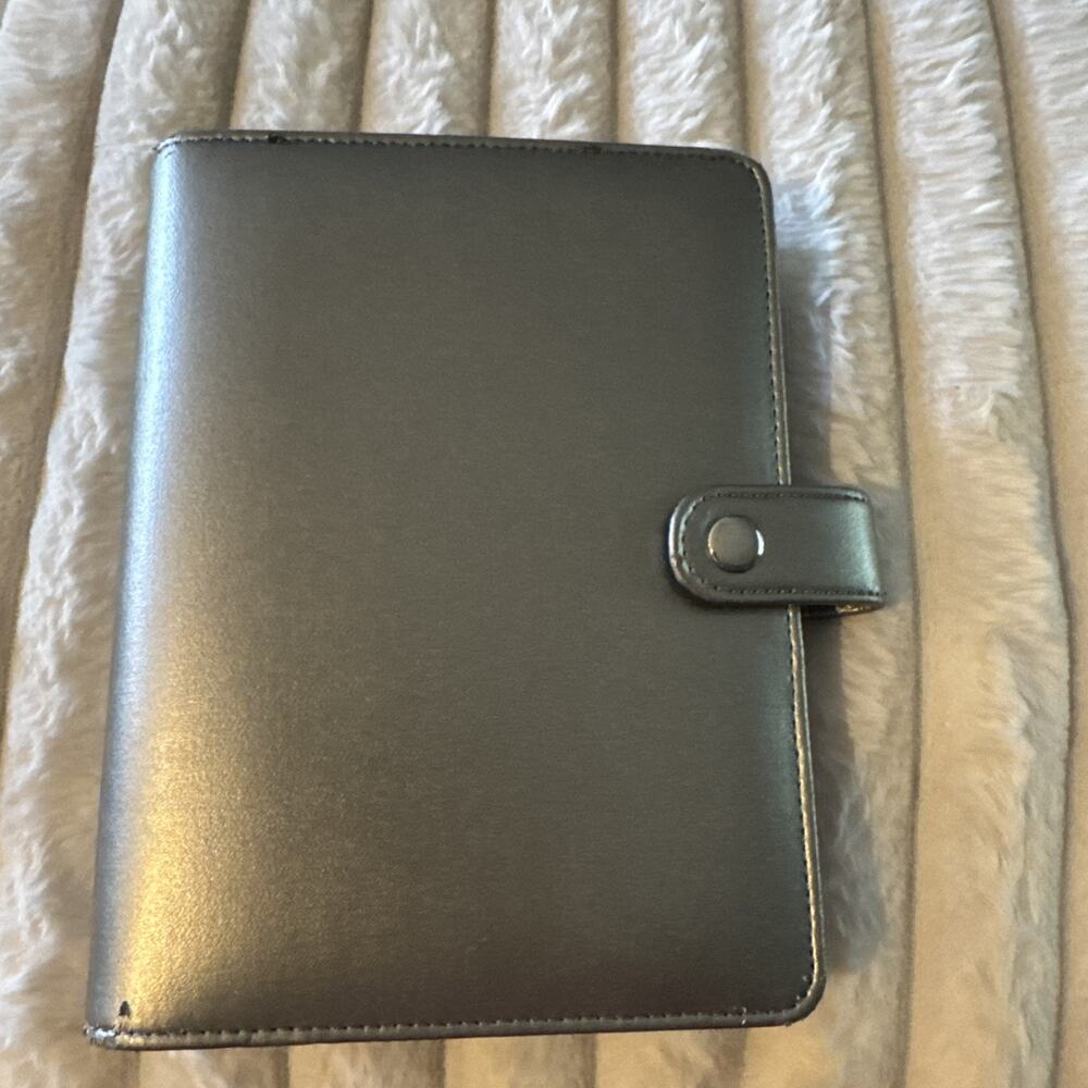 Personal Planner 6 Ring Binder Recollections Snap Close 7.75" x 6" Silver
